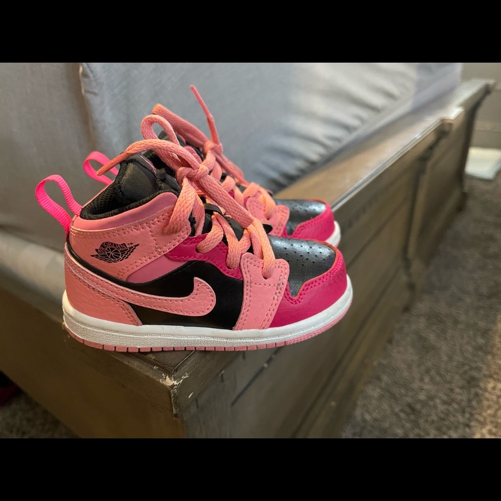 Jordan Toddler Jordan 1 Mid TD 640735 662 Coral Chalk - Size 7C